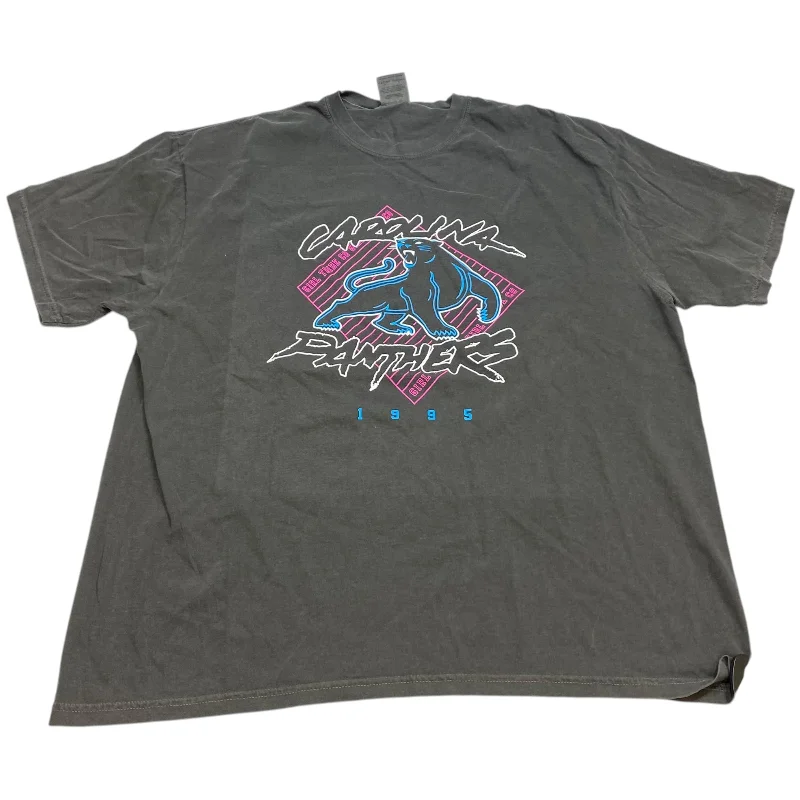 Top Short Sleeve By Girl Tribe Co In Grey, Size: 2x