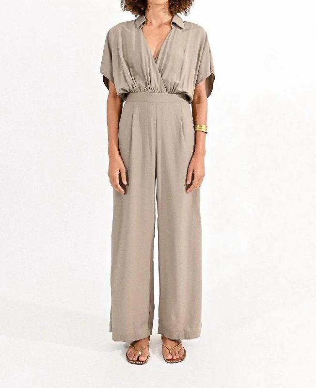 Chic Collar Jumpsuit In Light Khaki