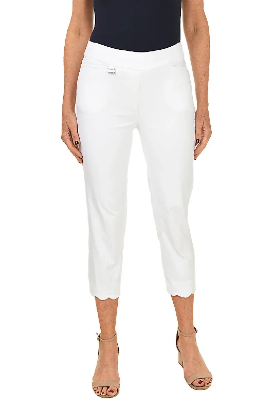 Pull-On Scalloped Capri Pant